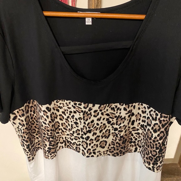 NWOT Cheetah may say top - Picture 3 of 3